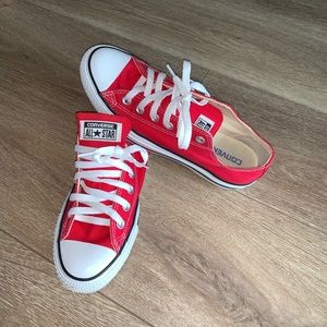 Converse Chuck Taylor’s